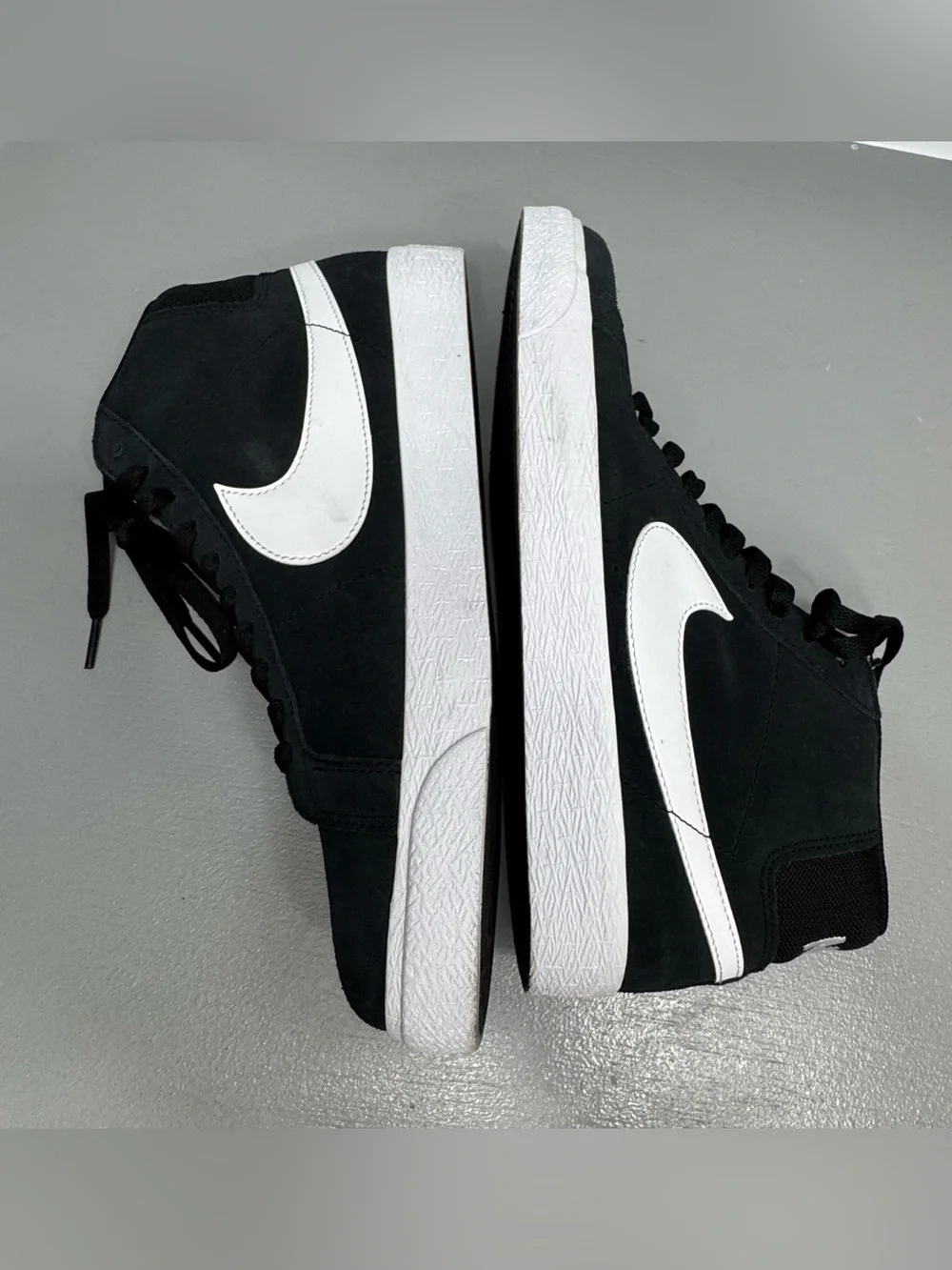 Nike SB Zoom Blazer Mid BLACK/WHITE